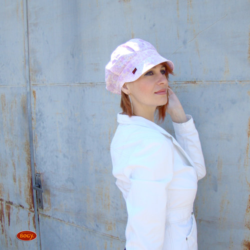Světlá plátěná bekovka, krémová s lila květy — foto 3