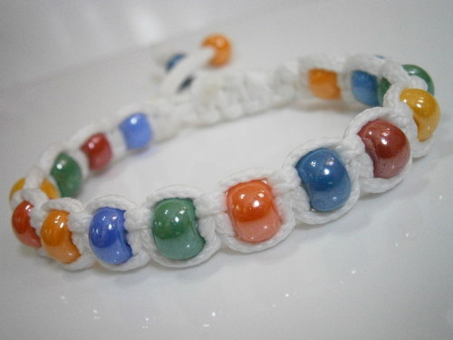 Barevný náramek (macramé) — foto 2