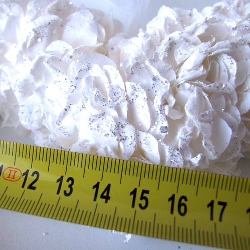 Papírové srdce 30 cm — foto 3