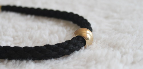 Náhrdelník - black - gold - long — foto 4