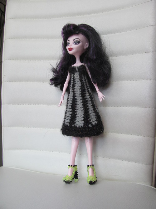 Zelené boty pro Monster panenku — foto 2