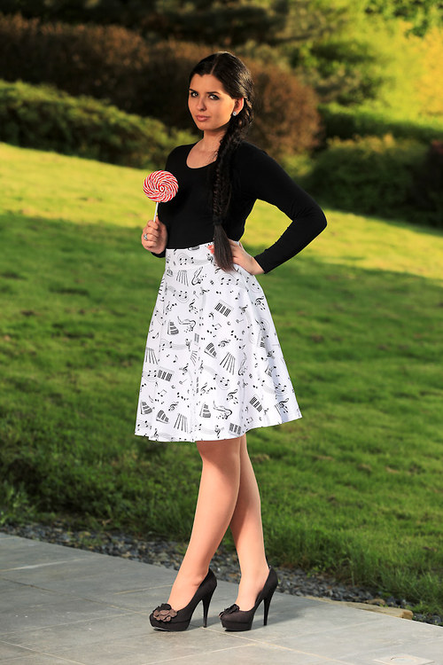 Sukně půlkolová — foto 2