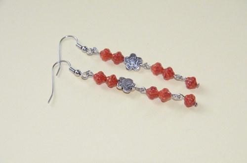Červené s květinkou — foto 2