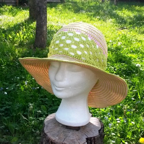 Elegance v zelenorůžové — foto 2