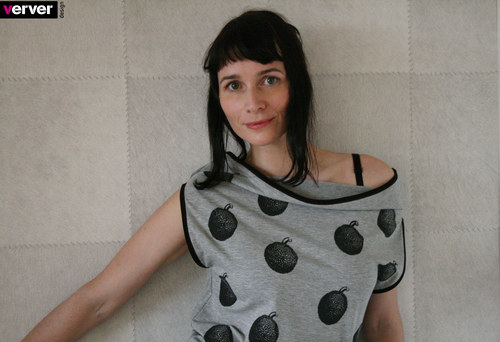 Triko šedé s duriany — foto 3