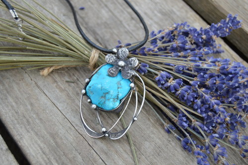 Kytičkový amulet — foto 2