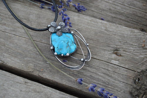 Kytičkový amulet — foto 5