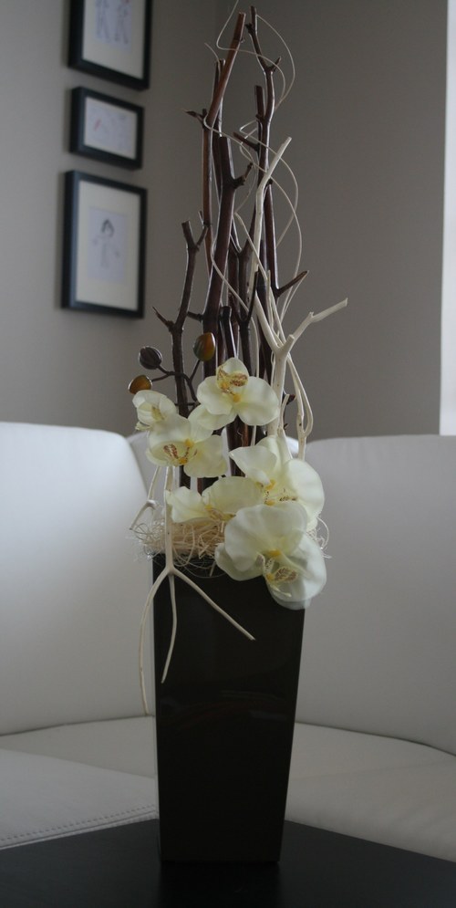 Aranžmá s orchidejemi v hnědokrémové — foto 5