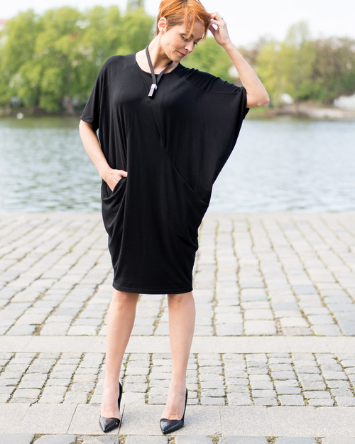 Šaty "One Size Fits All" Vol.1 — foto 6