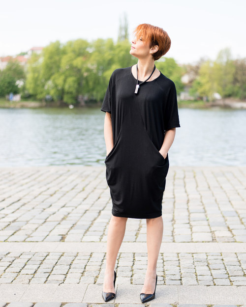 Šaty "One Size Fits All" Vol.1 — foto 5