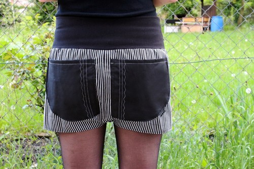 Kraťasosukně Püster STRIPES — foto 2