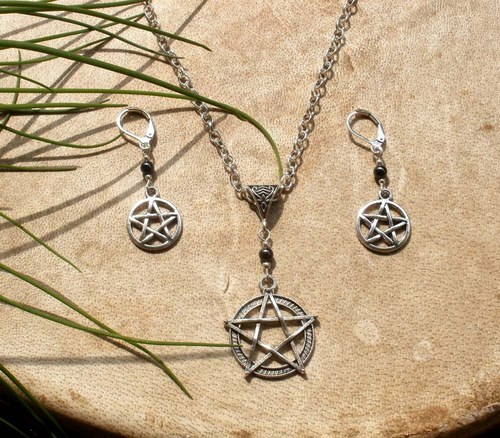 Gothic sada s hematitem — foto 2