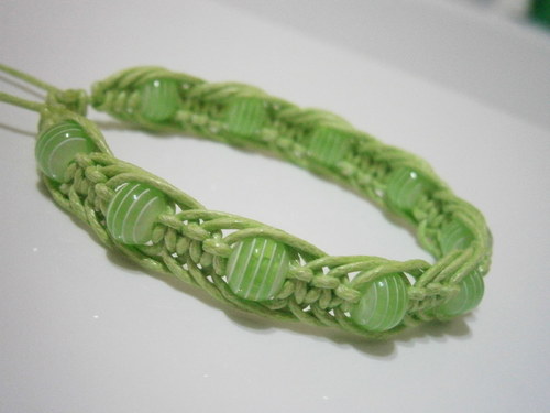 "Pistáciový" náramek (macramé) — foto 2
