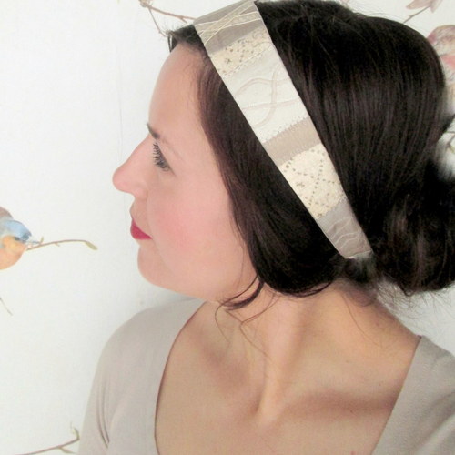 Čelenka Les.enchaînés.VI. — foto 3