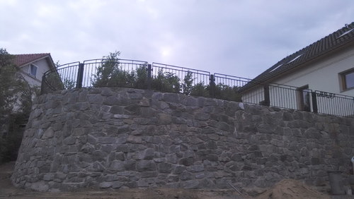 Kovové zabradlí — foto 4