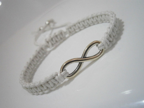 Infinity náramek - bílý (macramé) — foto 3