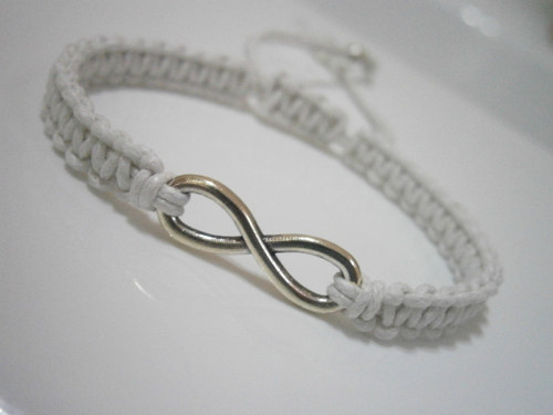 Infinity náramek - bílý (macramé) — foto 4