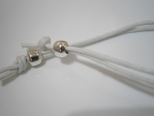 Infinity náramek - bílý (macramé) — foto 5