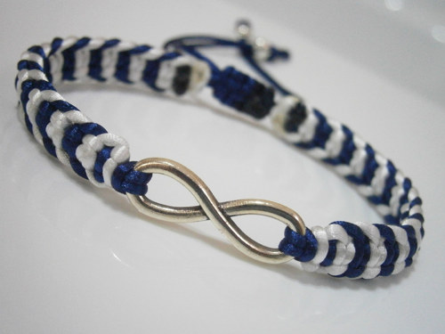 Infinity náramek saténový - modrobílý (macramé) — foto 3