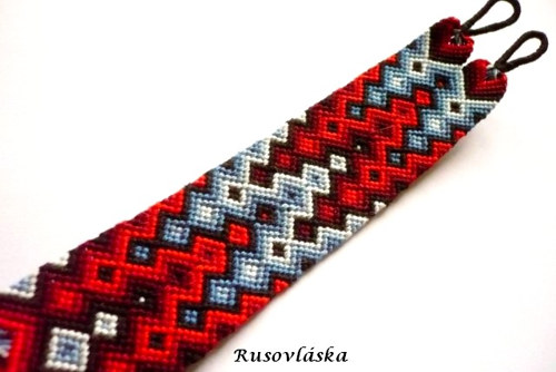 Červenomodrý náramek — foto 3