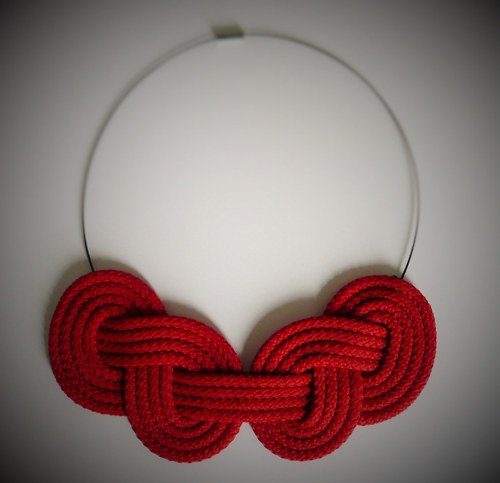 Náhrdelník Loop Red — foto 2