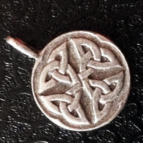 Přívěsek keltský uzel 2,5 cm s očkem — foto 2