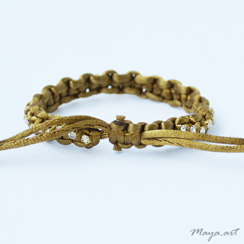 Béžový náramek "MACRAME BRACELET" s kamínky — foto 2
