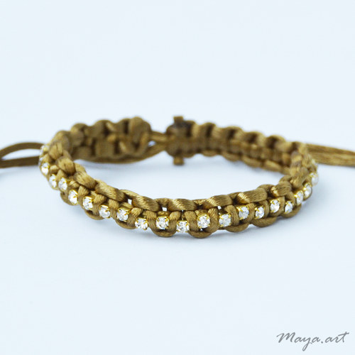 Béžový náramek "MACRAME BRACELET" s kamínky — foto 3