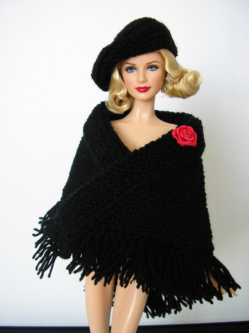 Černý elegantní pléd s baretem pro Barbie — foto 3