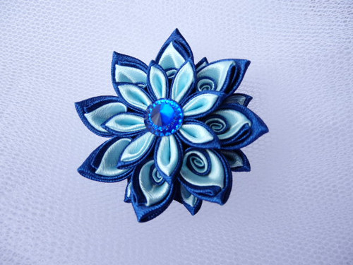 Brož kanzashi — foto 3
