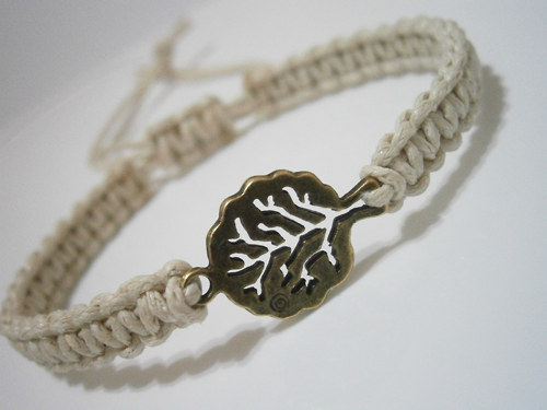 Béžový náramek se stromem - unisex (macramé) — foto 4