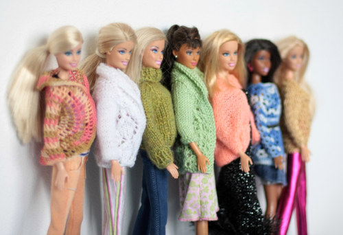 Vzorovaný kabátek pro Barbie — foto 6