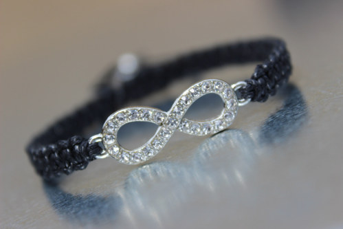 Infinity / Nekonečno.. Náramek macramé — foto 2