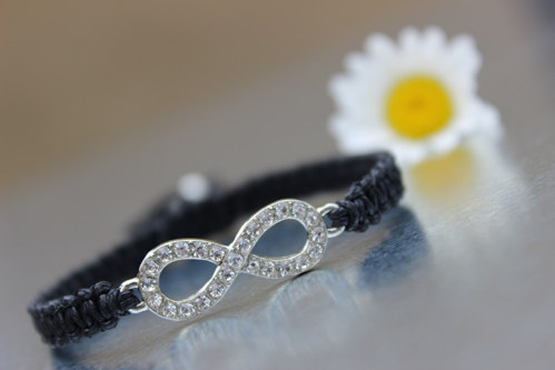 Infinity / Nekonečno.. Náramek macramé — foto 4