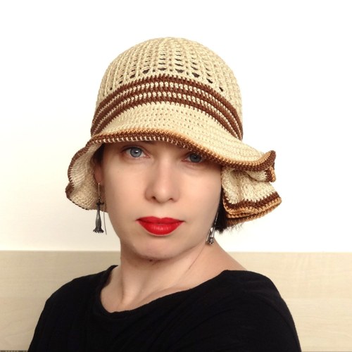 Miss karamelka - variabilní klobouk — foto 4
