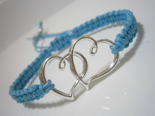 "Dvojsrdíčko" náramek - tyrkysový (macramé) — foto 2
