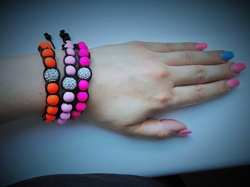 Shamballa náramek neonový + swarovsky — foto 4