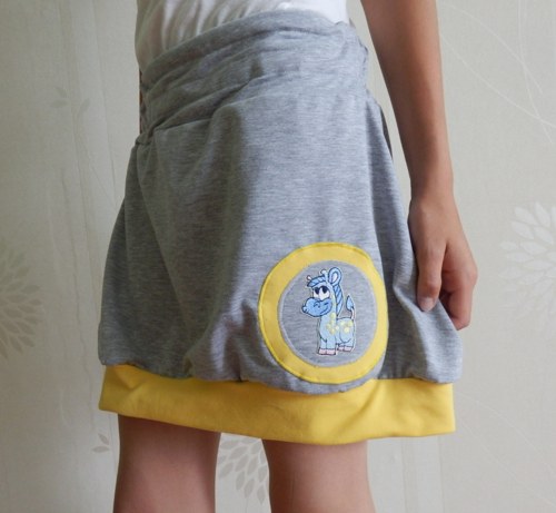 *Tepláková s kapsami a koníkem* — foto 5