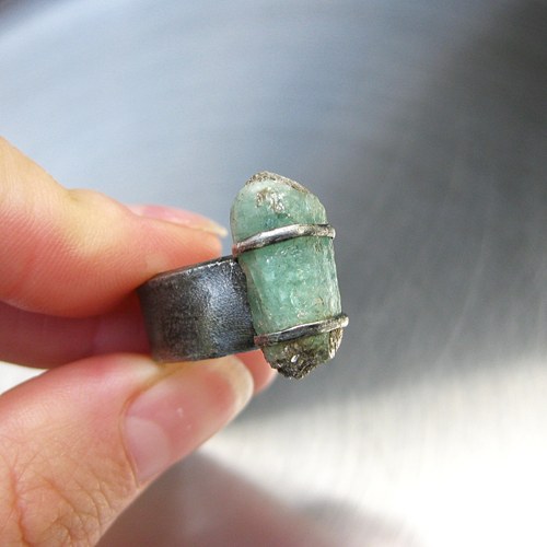 Emerald - prsten se smaragdem — foto 3