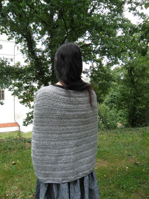 Světlešedá pelerínka, sleva PC 488 — foto 3