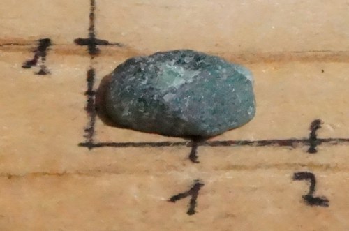 Smaragd v mateční hornině B9885 — foto 2
