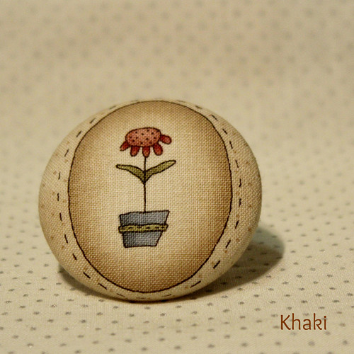 Tulip - buttonková brož — foto 3
