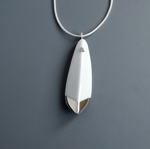 Silvery white — foto 2