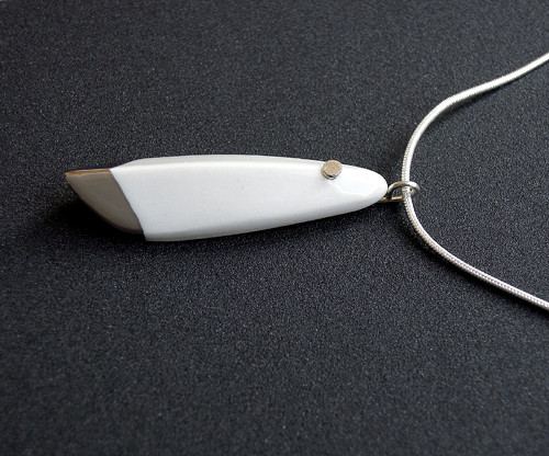 Silvery white — foto 3
