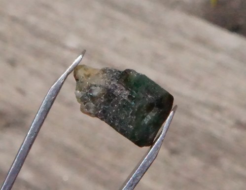 Smaragd v mateční hornině B9937 — foto 2