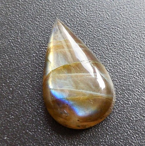 Labradorit - kabošon (23 x 14 x 7 mm) — foto 2
