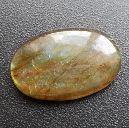 Labradorit - kabošon (22 x 15 x 4 mm) — foto 5