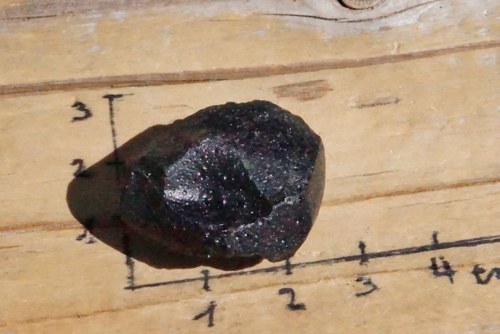 Větší tektit, meteorit B9995 — foto 2