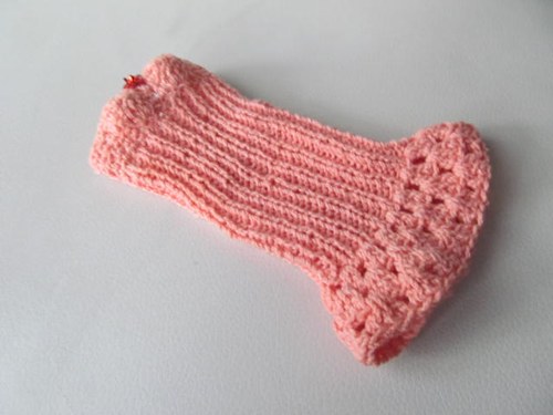 Pletené šatičky na barbie — foto 2