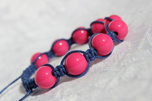 Náramek makramé/shamballa — foto 2